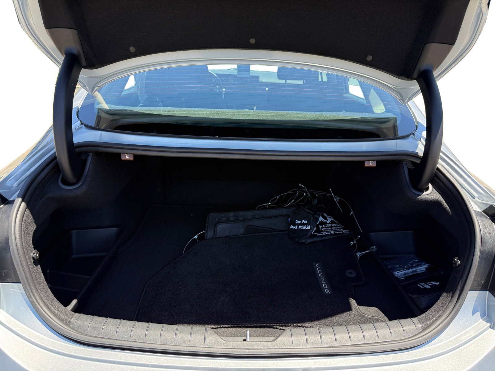 Certified Used 2024 Aero Silver Hyundai SEL image 17