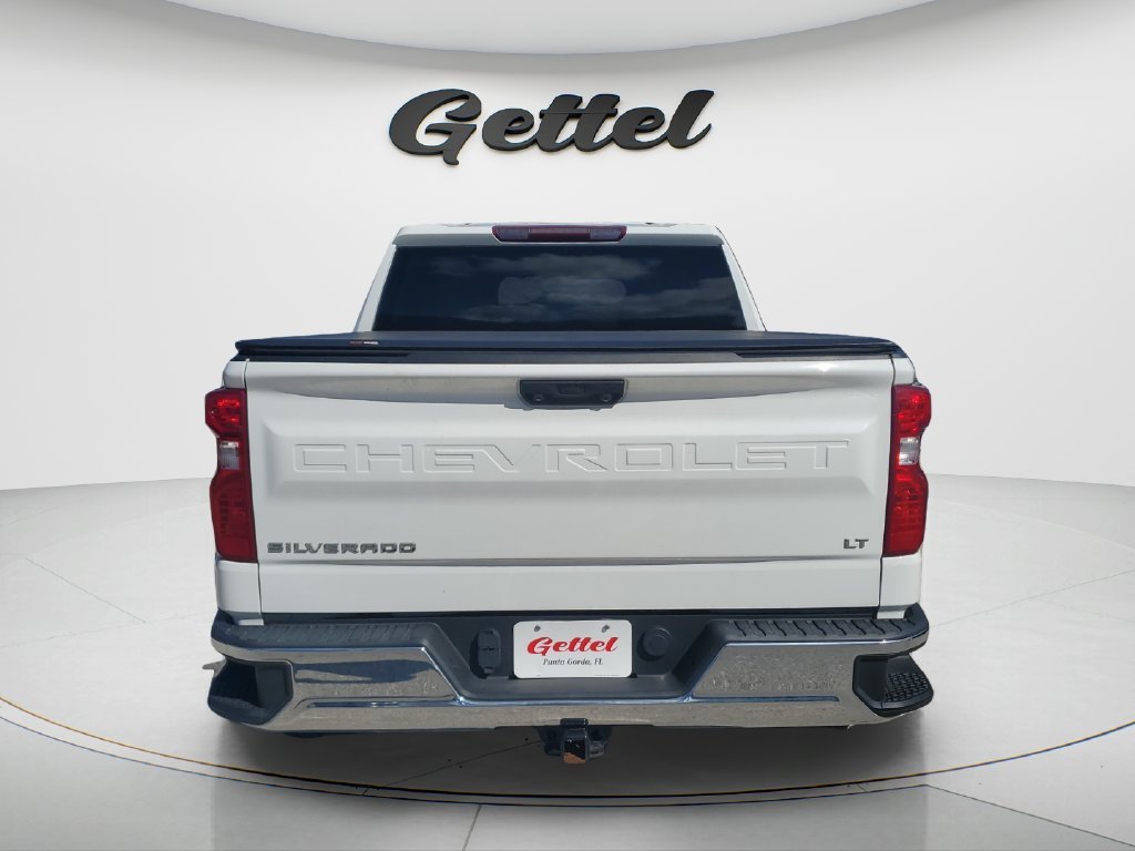 Used 2023 SUMMIT WHITE Chevrolet LT image 4
