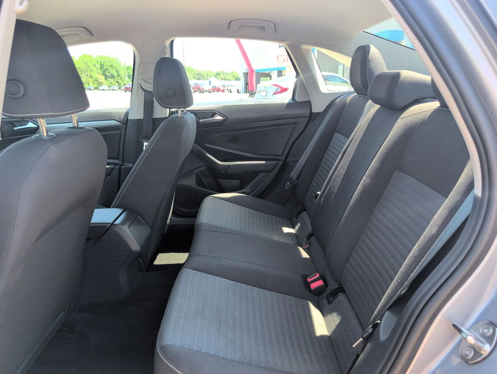 Used 2024  Volkswagen 1.5T S image 33