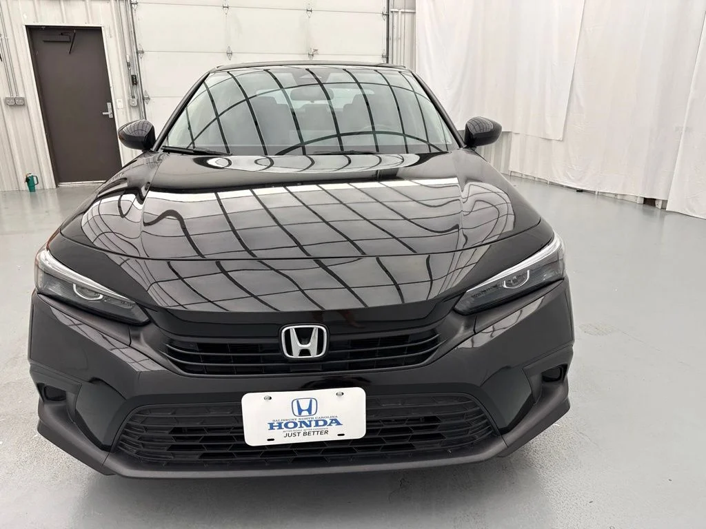 Used 2024  Honda EX image 2