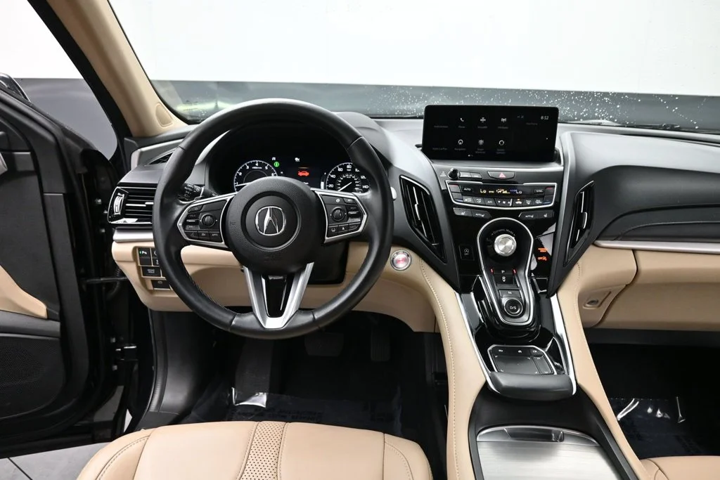 Used 2023  Acura Technology Package image 18