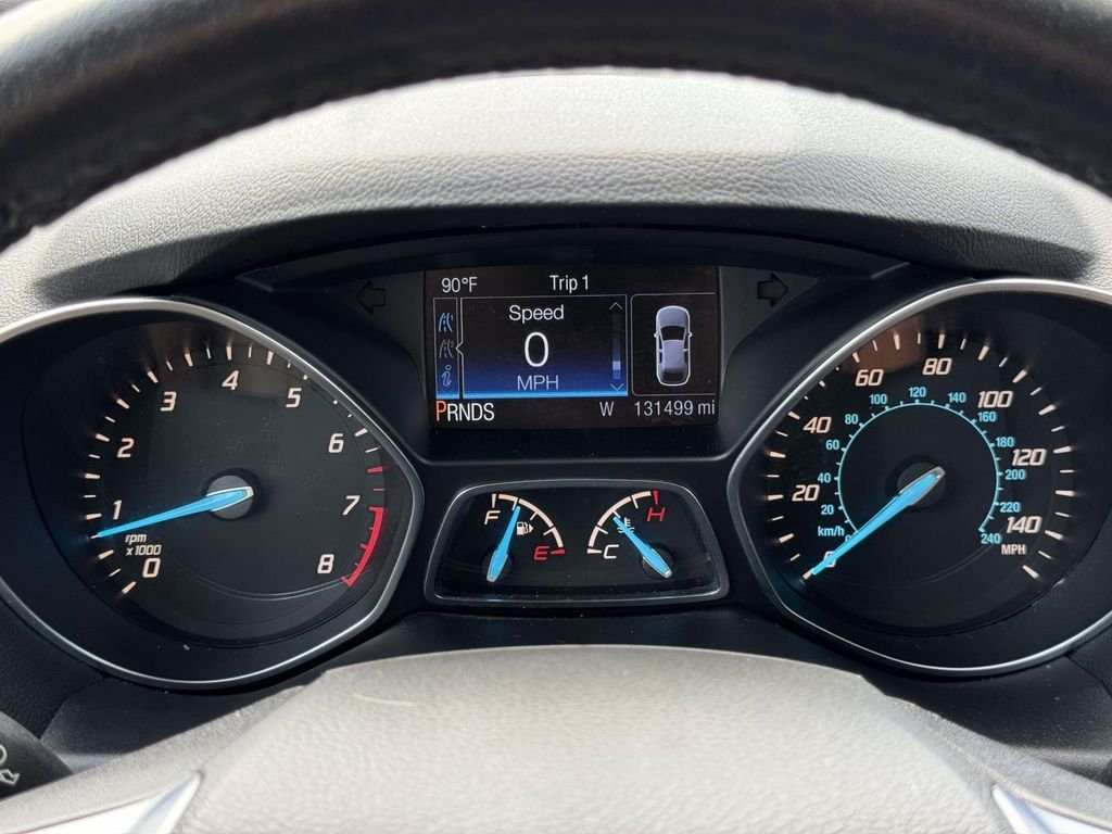 Used 2015 Gray Ford SE image 24