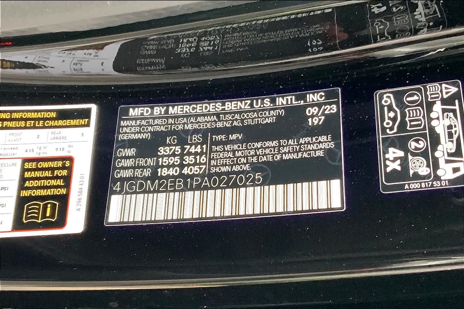 Used 2023 Obsidian Black Metallic Mercedes-Benz EQS 450 image 16