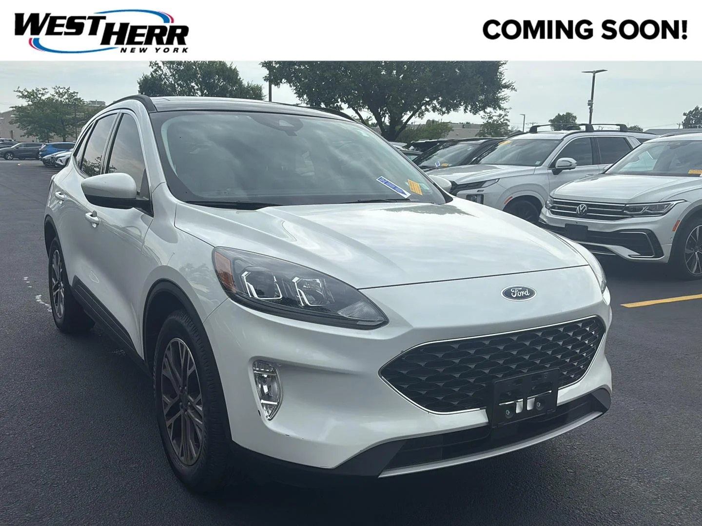 Used 2022 Star White Metallic Tri-Coat Ford SEL image 1