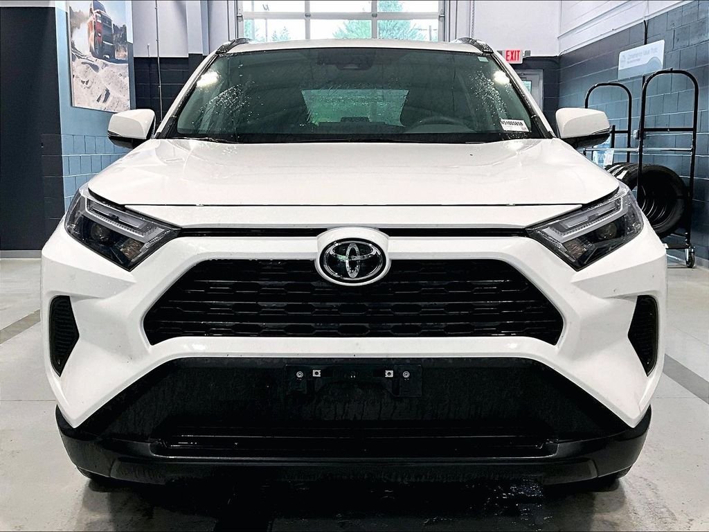 Used 2024 White Toyota XLE image 2
