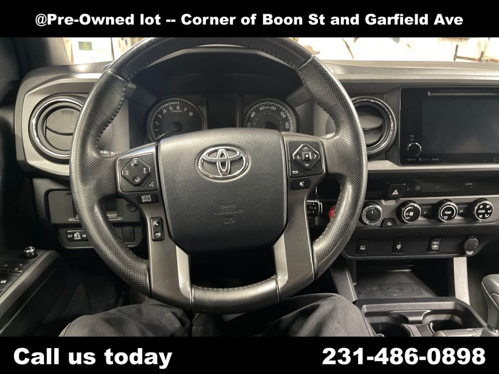 Used 2016 White Toyota TRD Off-Road image 17