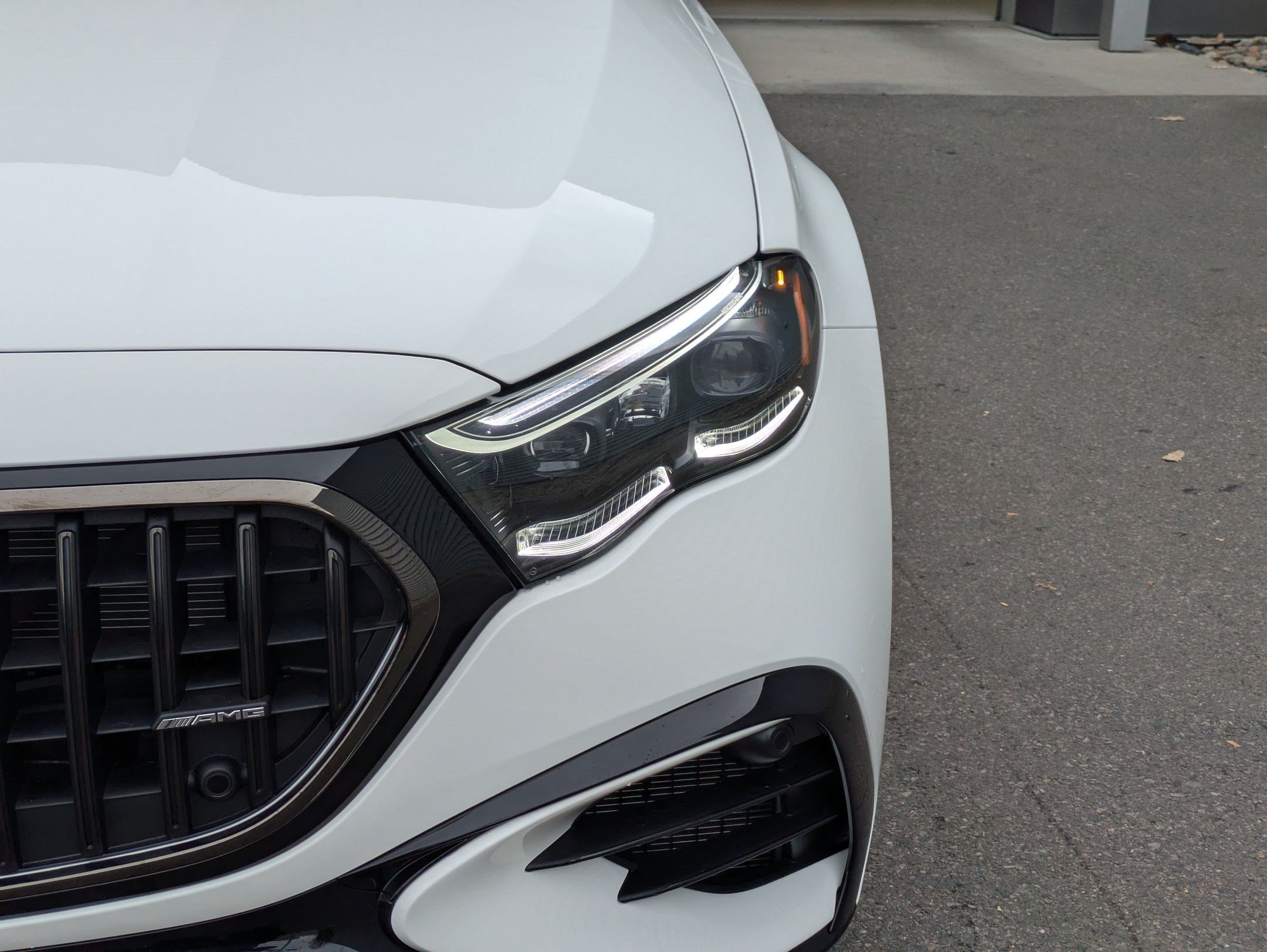 New 2026 Polar White Mercedes-Benz AMG® E 53 E image 27