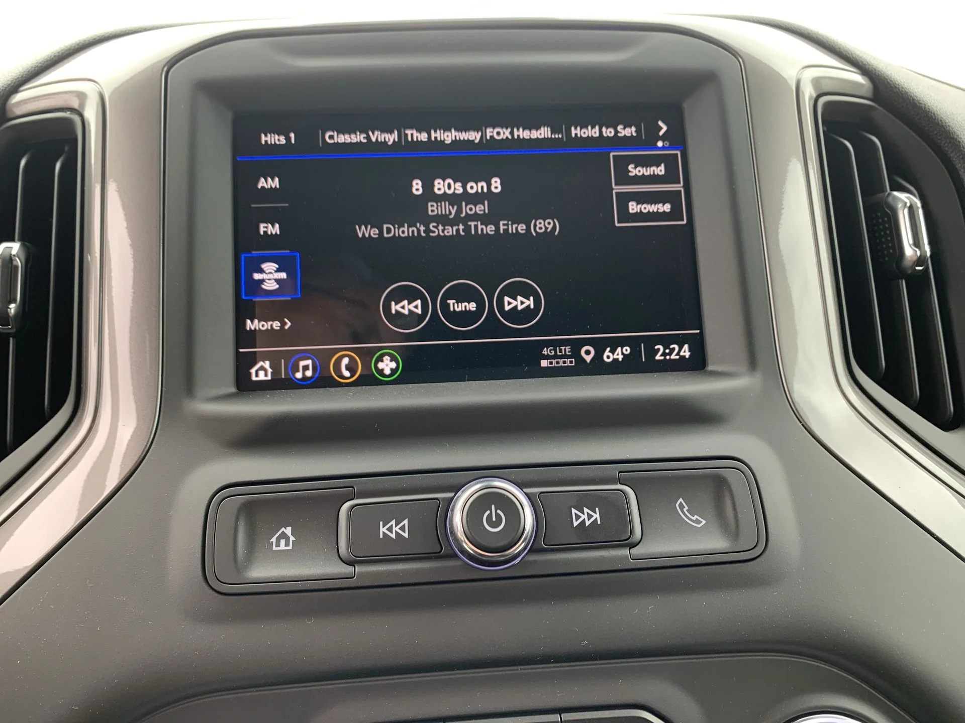2025 GMC Sierra 3500HD Pro - Photo 3