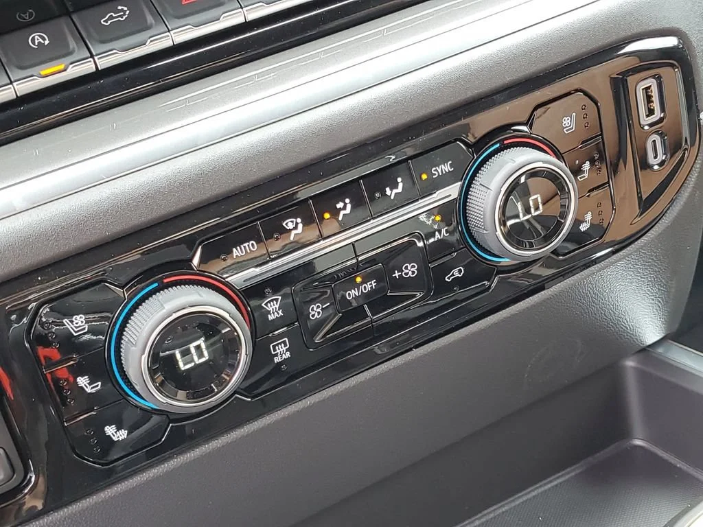 2026 Chevrolet Silverado 1500 High Country - Photo 18