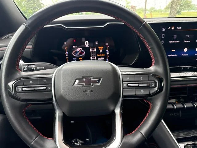 Used 2023 Gray Chevrolet Z71 image 23