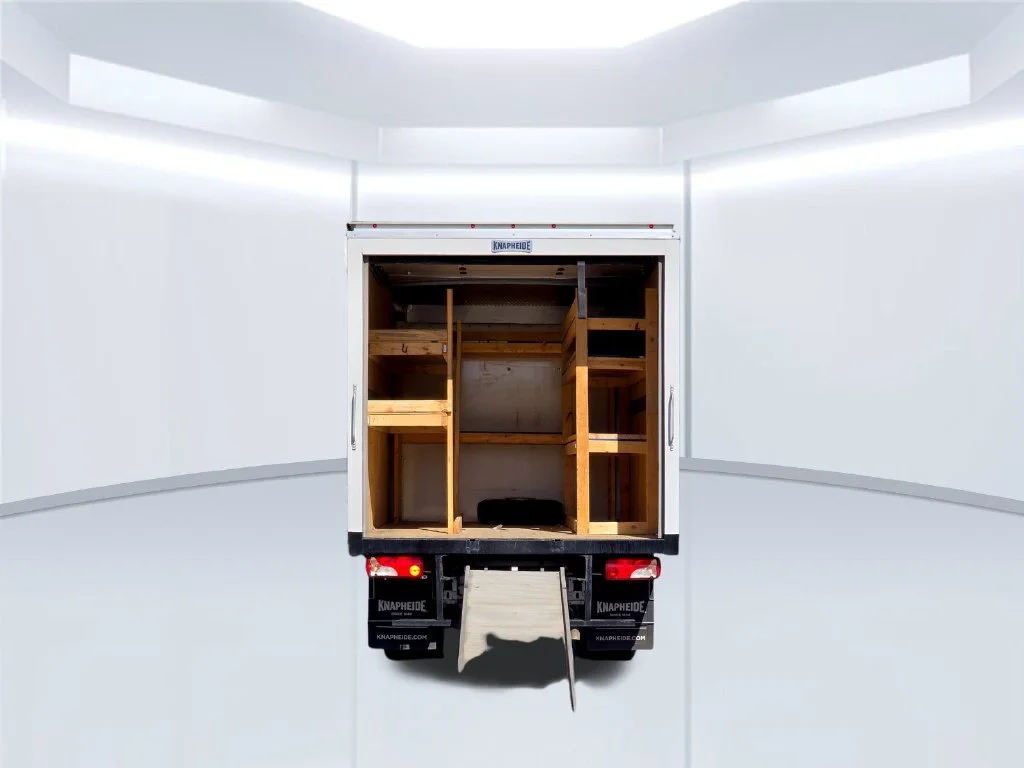 Used 2024  Mercedes-Benz Standard Roof image 10