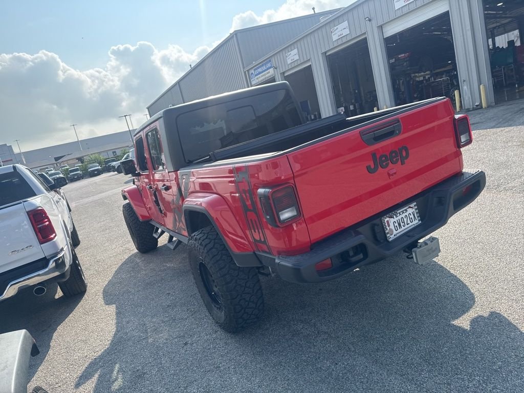 Used 2024 Red Jeep Sport image 19