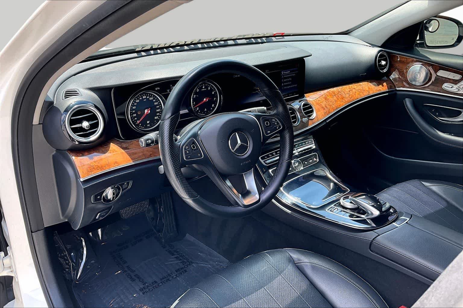 Used 2018 Polar White Mercedes-Benz E 400 image 17