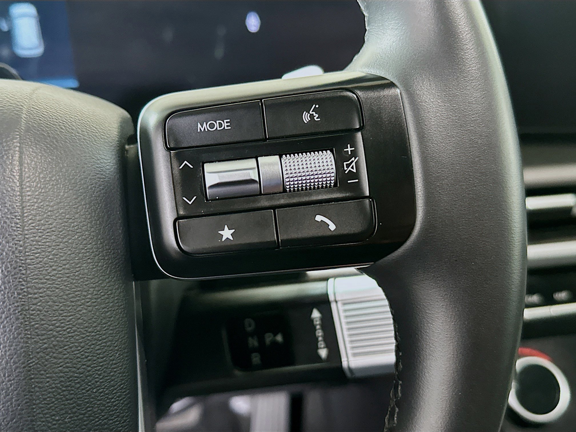 Used 2025 Atlantis Blue Hyundai SEL image 17