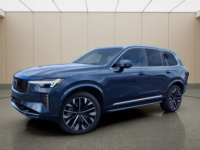 New 2026 Denim Blue Volvo T8 Ultra image 2
