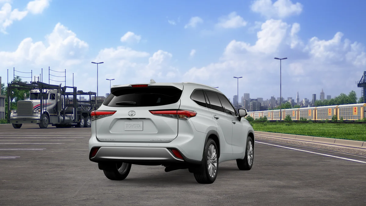 New 2026 Wind Chill Pearl Toyota Platinum image 9