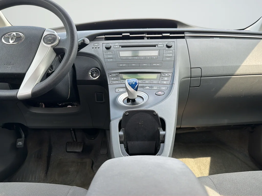 Used 2011 Silver Toyota Two image 32