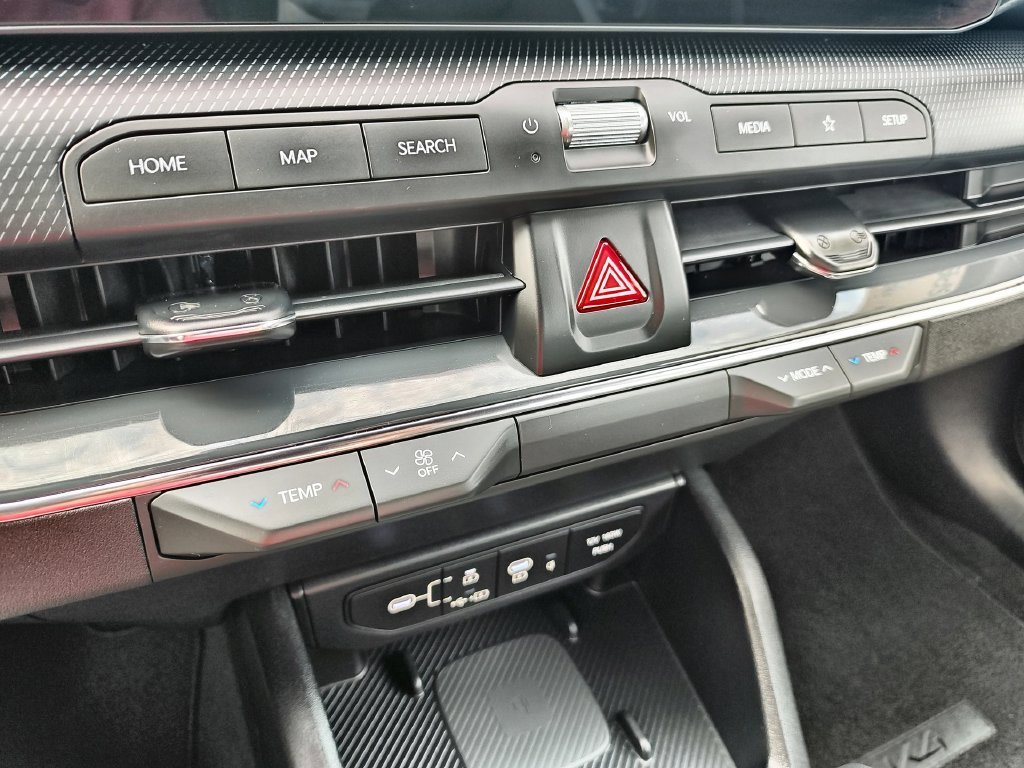 Used 2025 Black Kia GT-Line image 21