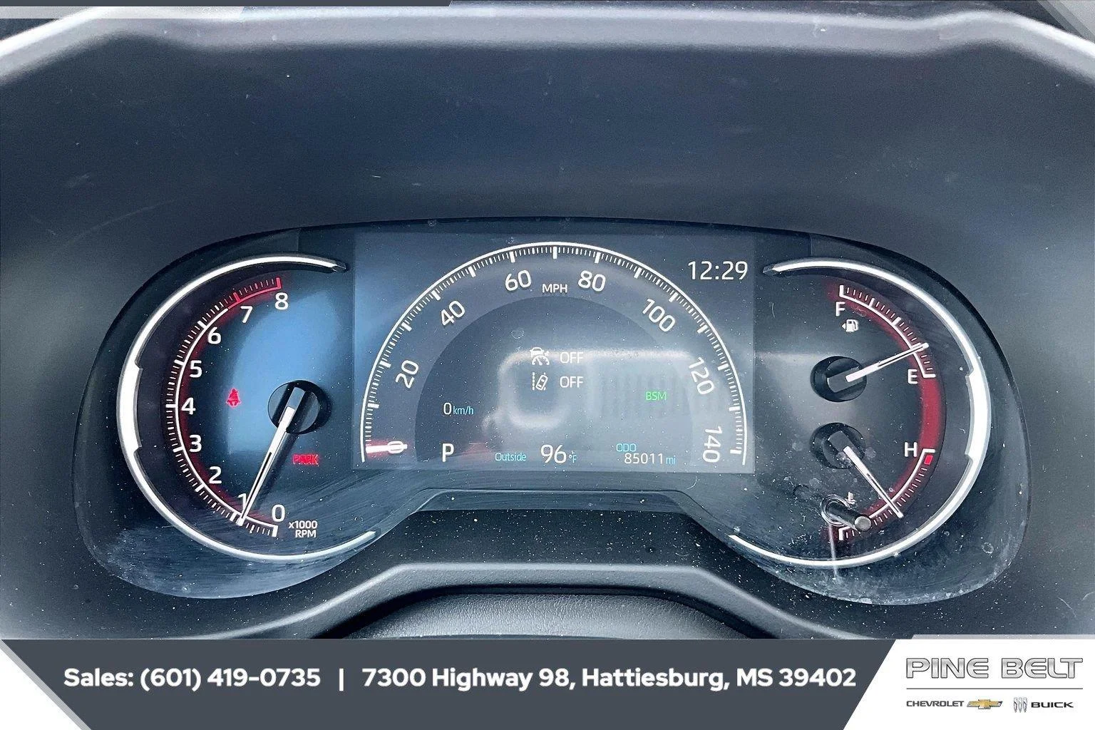 Used 2024 Magnetic Gray Metallic Toyota XLE Premium image 14