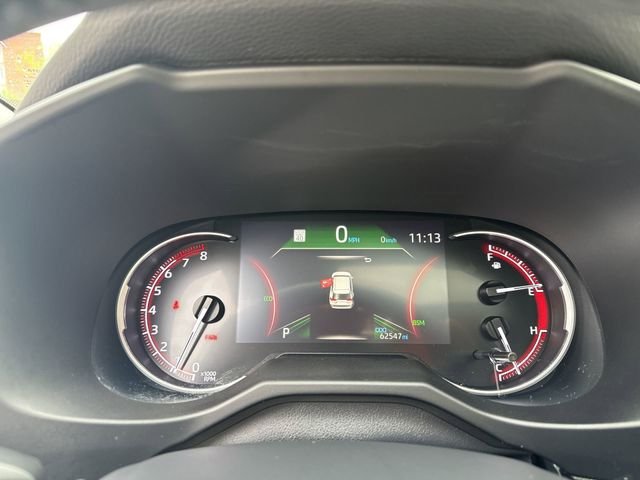 Used 2023 Silver Toyota XLE Premium image 15