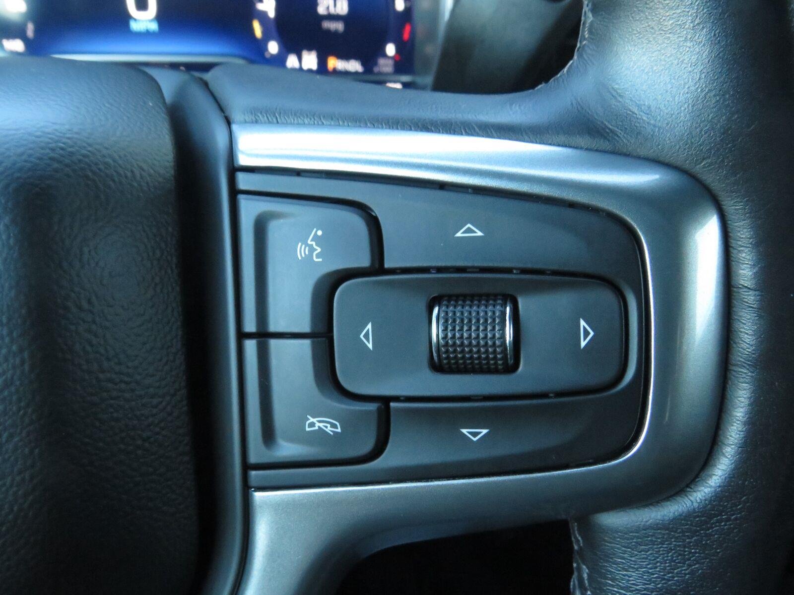 Used 2022 Glacier Blue Metallic Chevrolet LT image 30