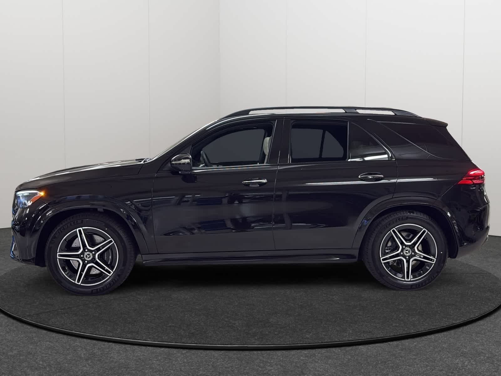 New 2026 Obsidian Black Metallic Mercedes-Benz GLE 450 image 3