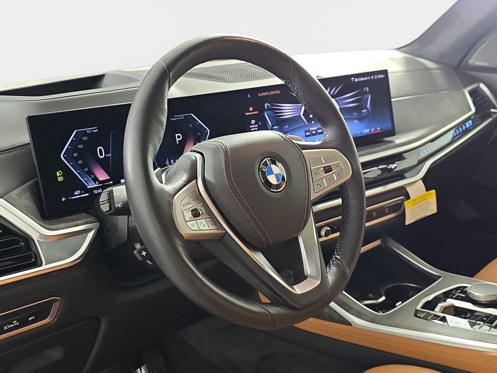 Used 2026 Mineral White Metallic BMW xDrive40i image 20
