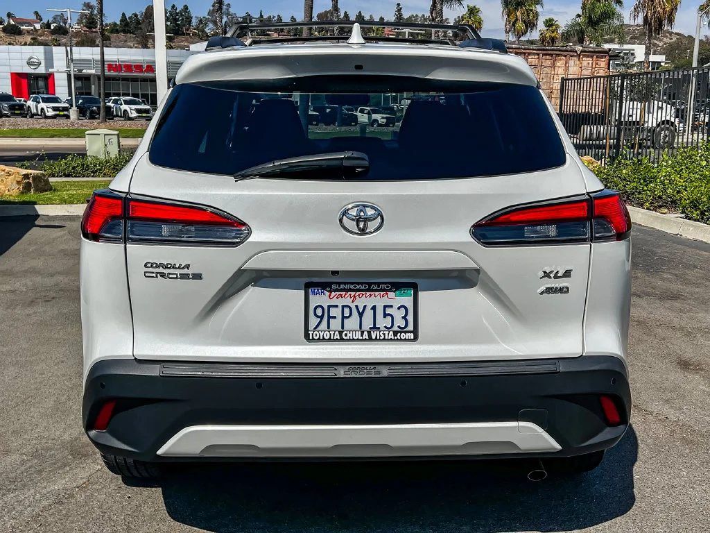 Used 2023 Beige Toyota XLE image 5