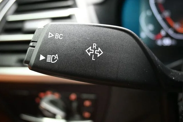 Used 2023 Black BMW xDrive30i image 22