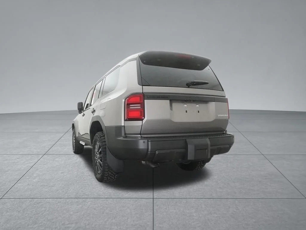 Used 2025  Toyota 1958 image 26