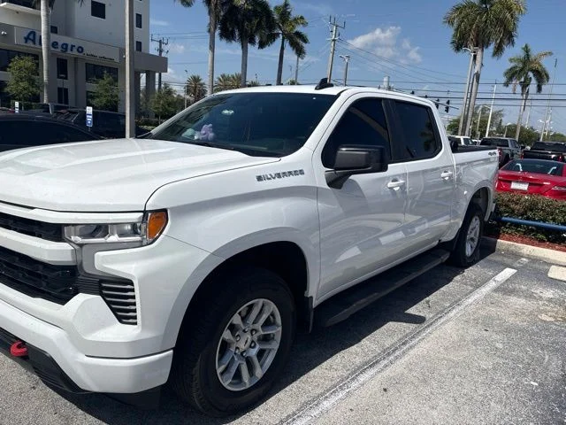 Used 2024 White Chevrolet RST image 3