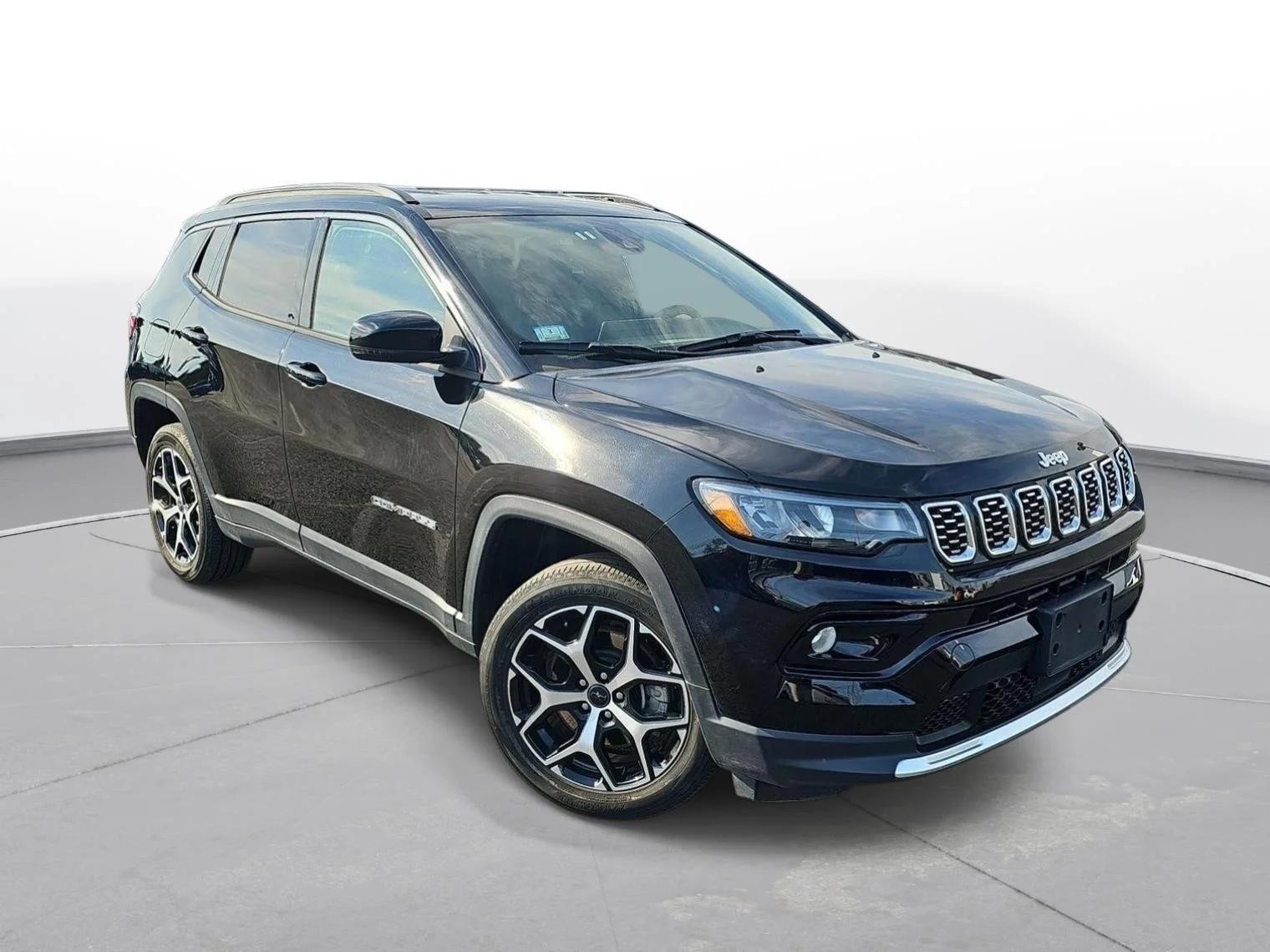 Used 2025 Diamond Black Jeep Limited image 3