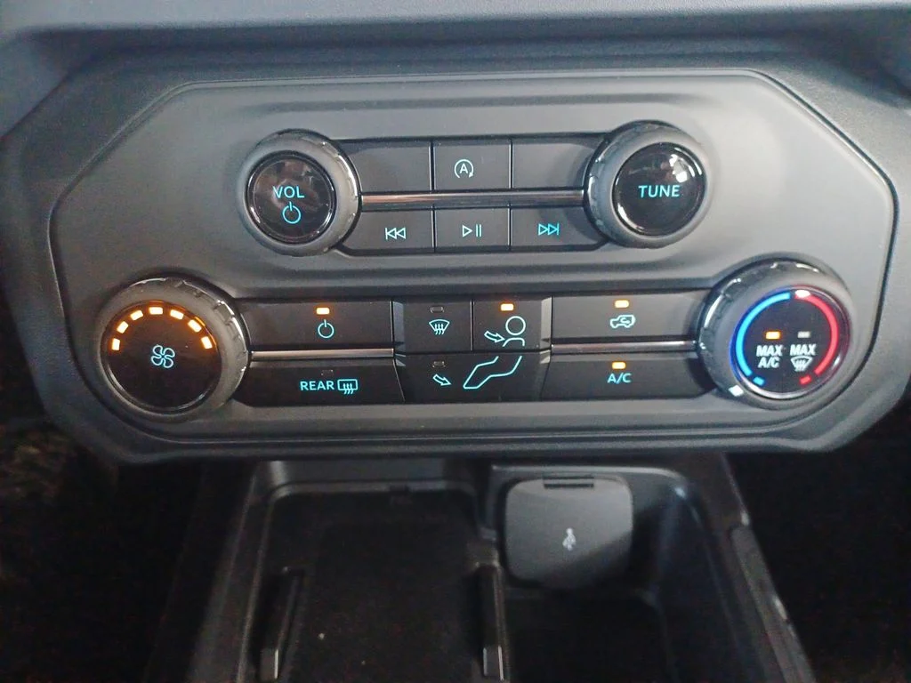 2025 Ford Bronco 4-Door Base - Photo 29