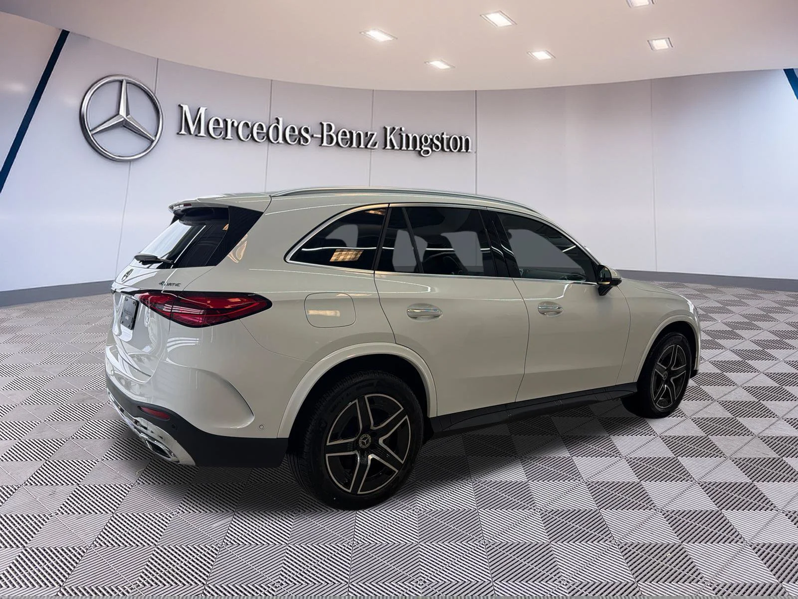 Used 2026 White Mercedes-Benz GLC 300 image 5