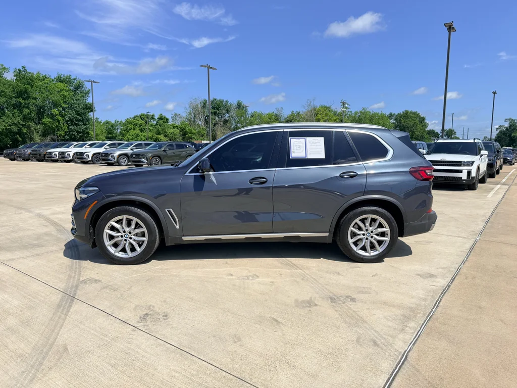 Used 2022 Arctic Grey Metallic BMW xDrive40i image 9