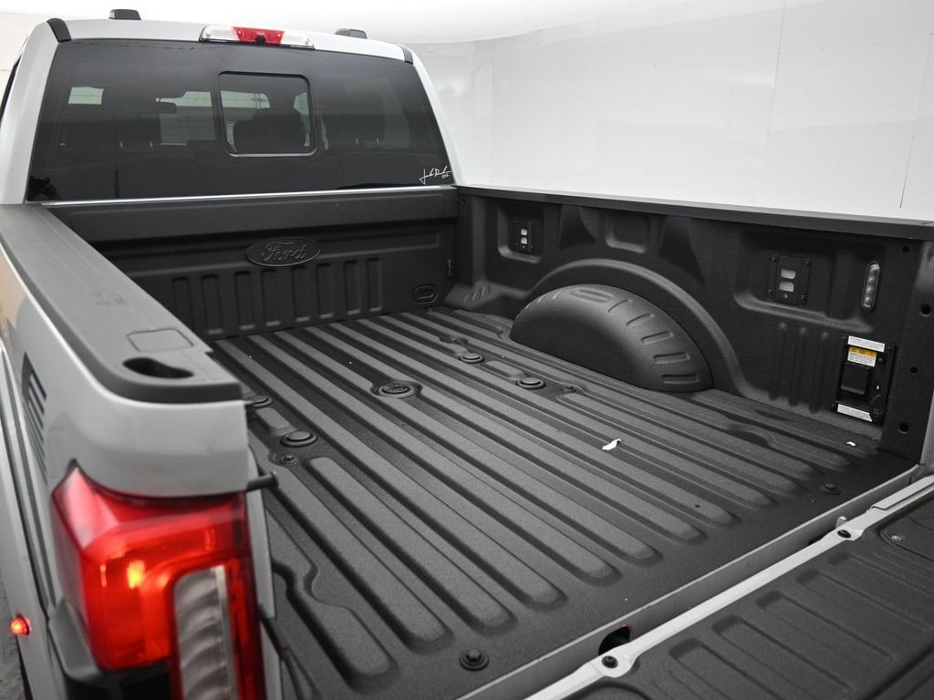 New 2026 Avalanche Ford Lariat image 30