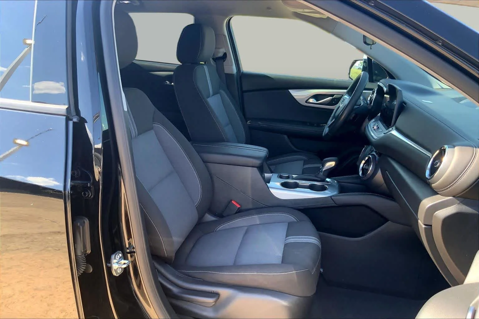 Used 2025 Black Chevrolet LT image 8