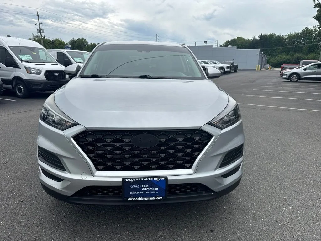 Used 2021 Silver Hyundai SE image 8