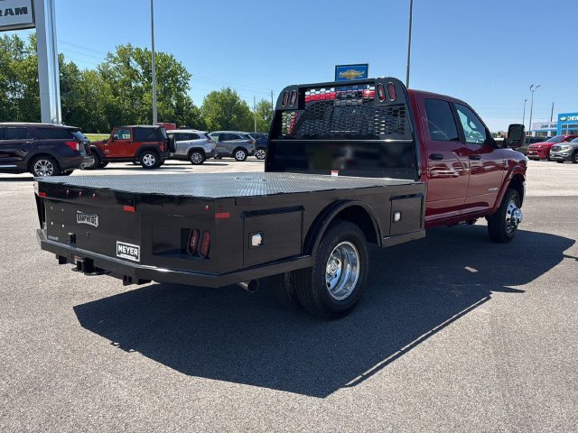 New 2026 Molten Red Pearl-Coat Exterior Paint RAM Tradesman image 19