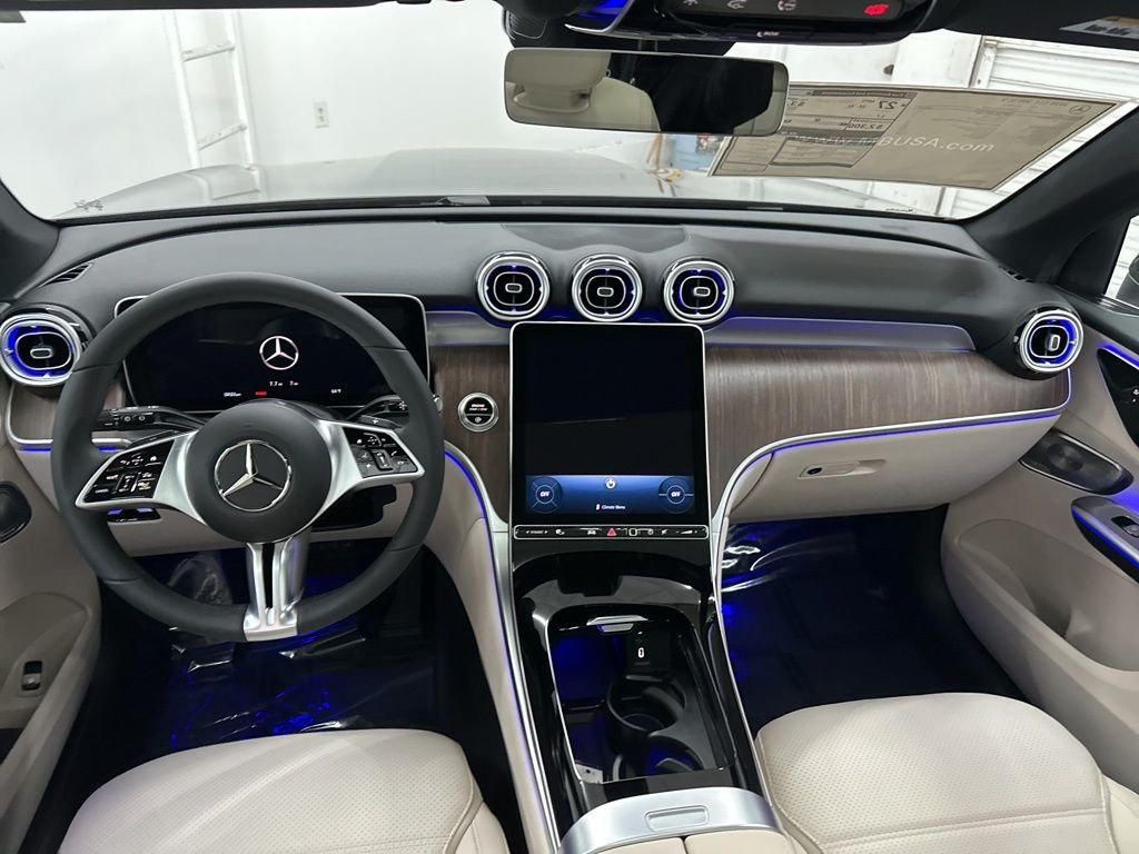 Used 2026 Gray Mercedes-Benz GLC 300 image 21