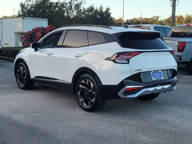 Certified Used 2023 White Kia SX-Prestige image 5