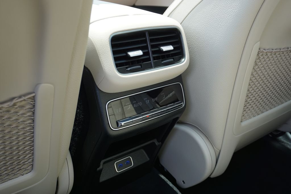 New 2026 Twilight Blue Metallic Mercedes-Benz GLE 450 image 26