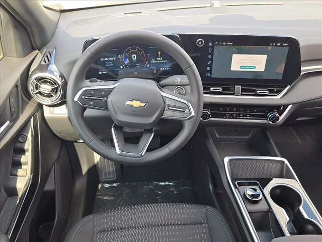 New 2027 Summit White Chevrolet LT image 19