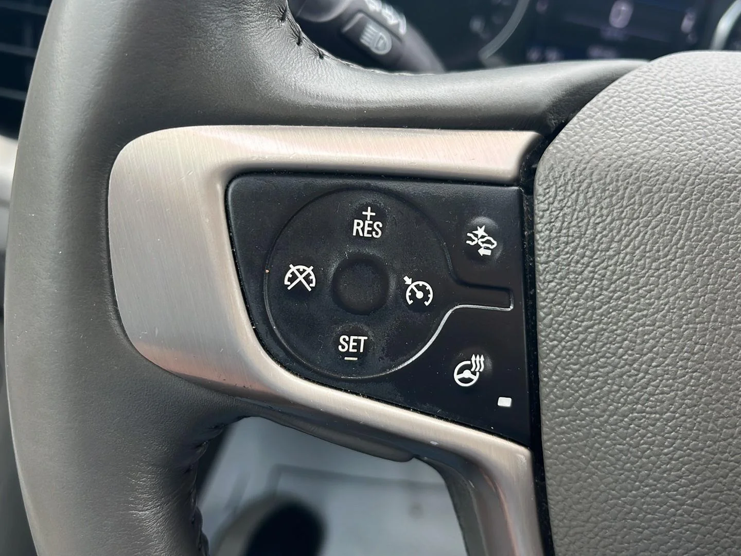 Used 2018 MINERAL METALLIC GMC Denali image 11