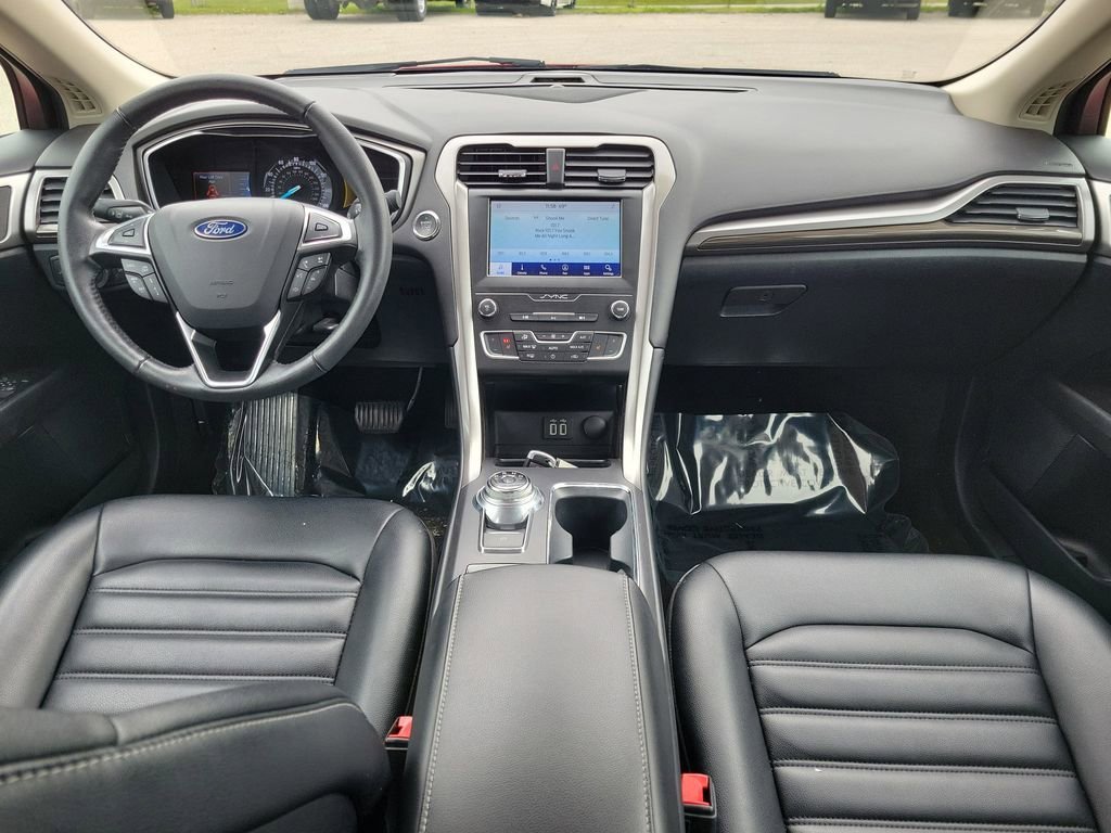 Used 2020 Red Ford SEL image 10