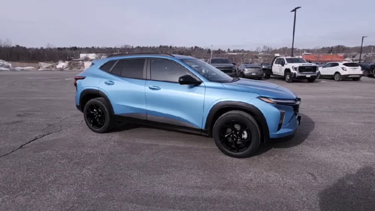 2026 Chevrolet Trax LT - Photo 9