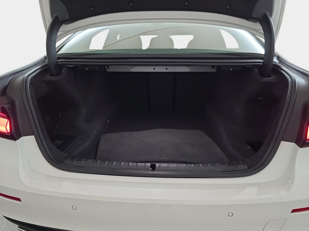 Used 2023 Alpine White BMW 530i xDrive image 14