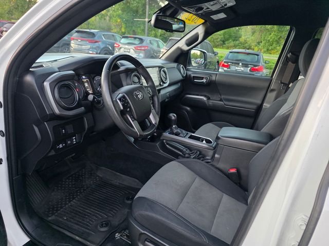 Used 2022 White Toyota TRD Off-Road image 15