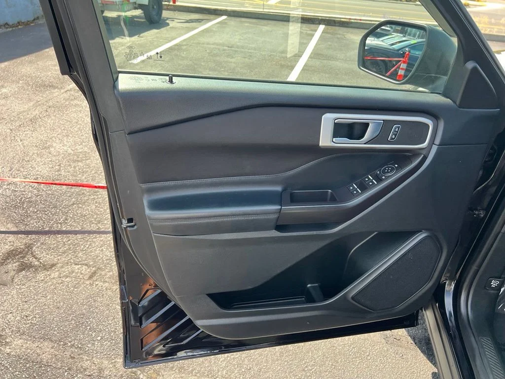 2020 Ford Explorer XLT - Photo 9