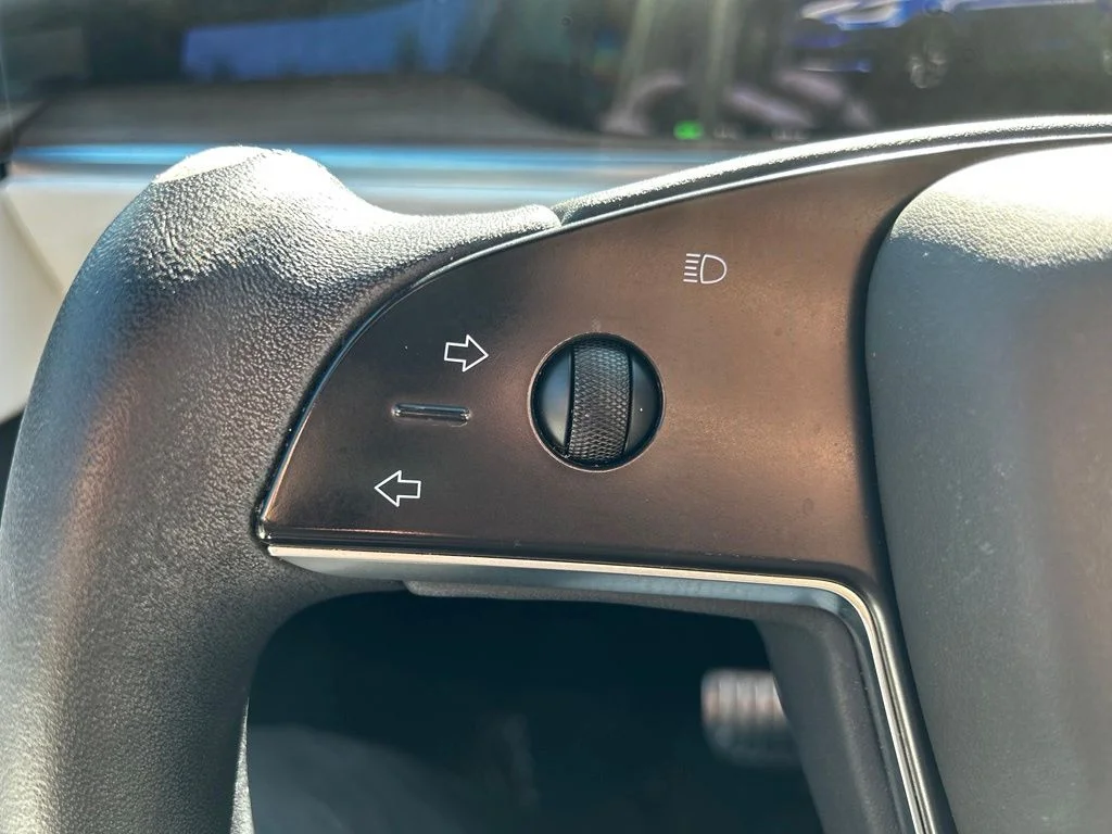 Used 2023 Deep Blue Metallic Tesla Standard Range image 14